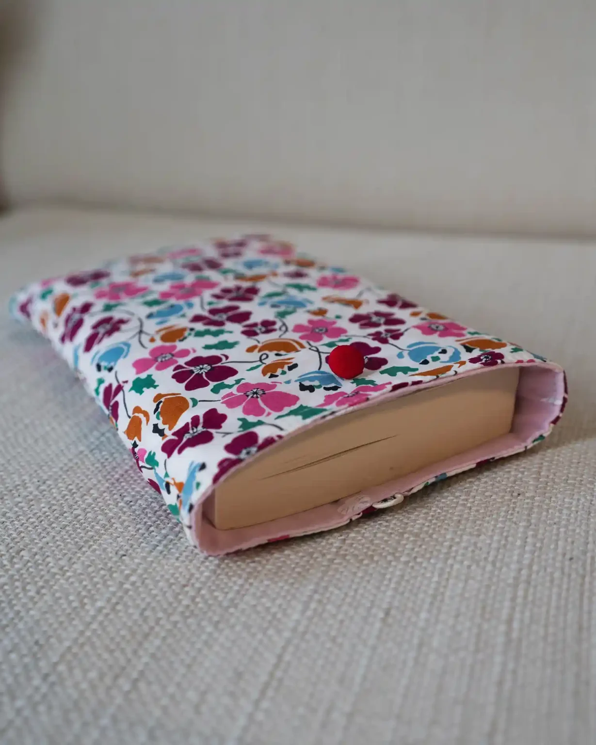 coudre une pochette à livre : atelier couture à Paris 17e