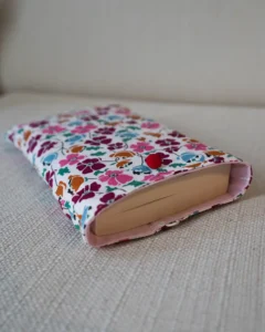 coudre une pochette à livre : atelier couture à Paris 17e